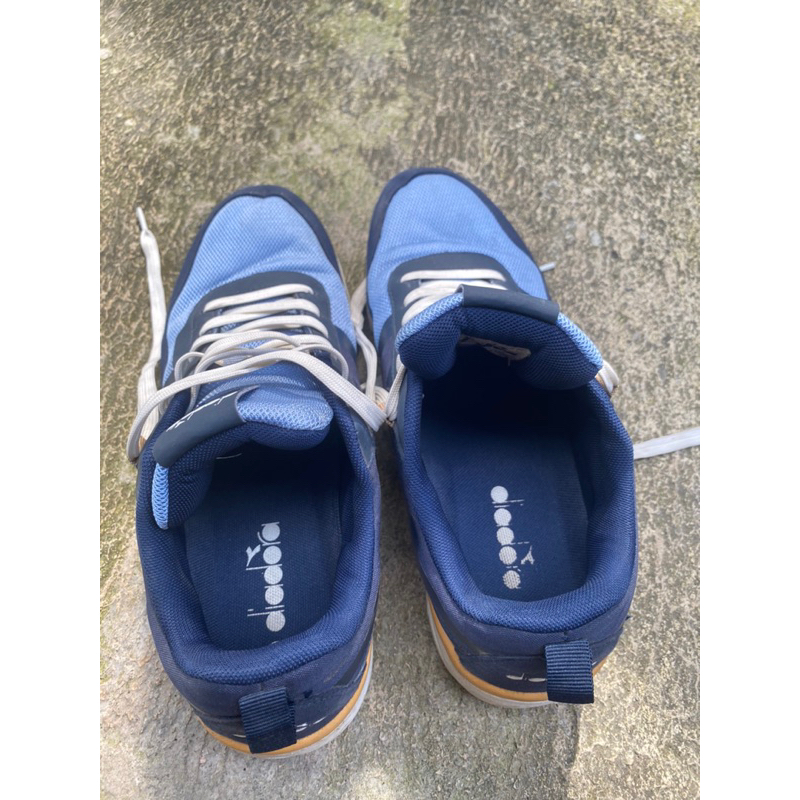 Sepatu Pria Diadora