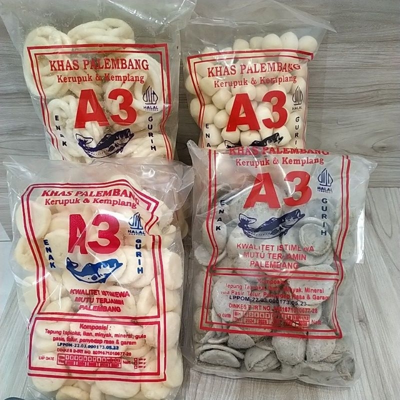 

Kerupuk & kemplang khas palembang / Kerupuk enak dan gurih / Kerupuk asli palembang