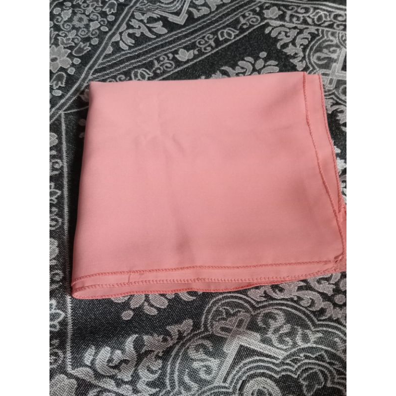 Khimar segi empat syar'i