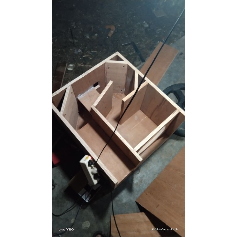 box speaker subwoofer miniscoop 12 inch bahan tebal 18mm semi meranti