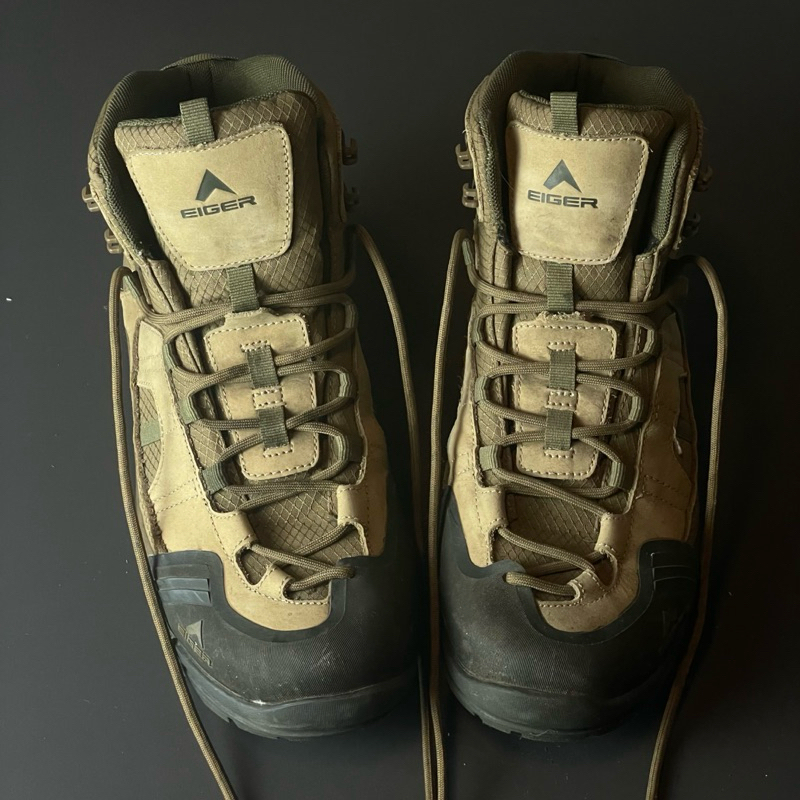 Sepatu Eiger Pollock Original Second 95% Size [42] Tanpa Box – Sepatu Outdoor Hiking Pria