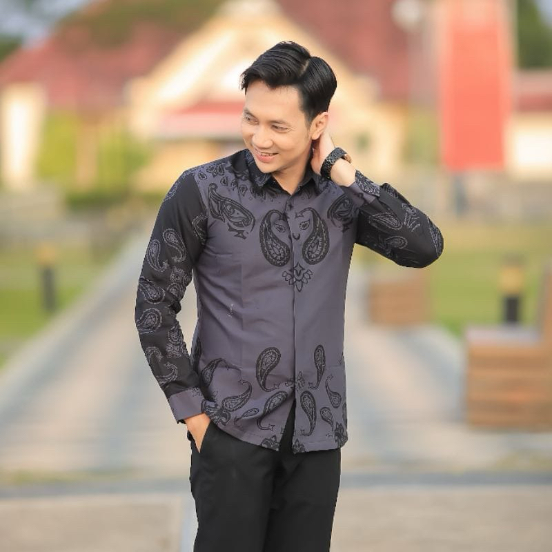 MOTIF UNGKER ABU Baju Kemeja Batik Lengan Pendek Slim fit Lapis Puring