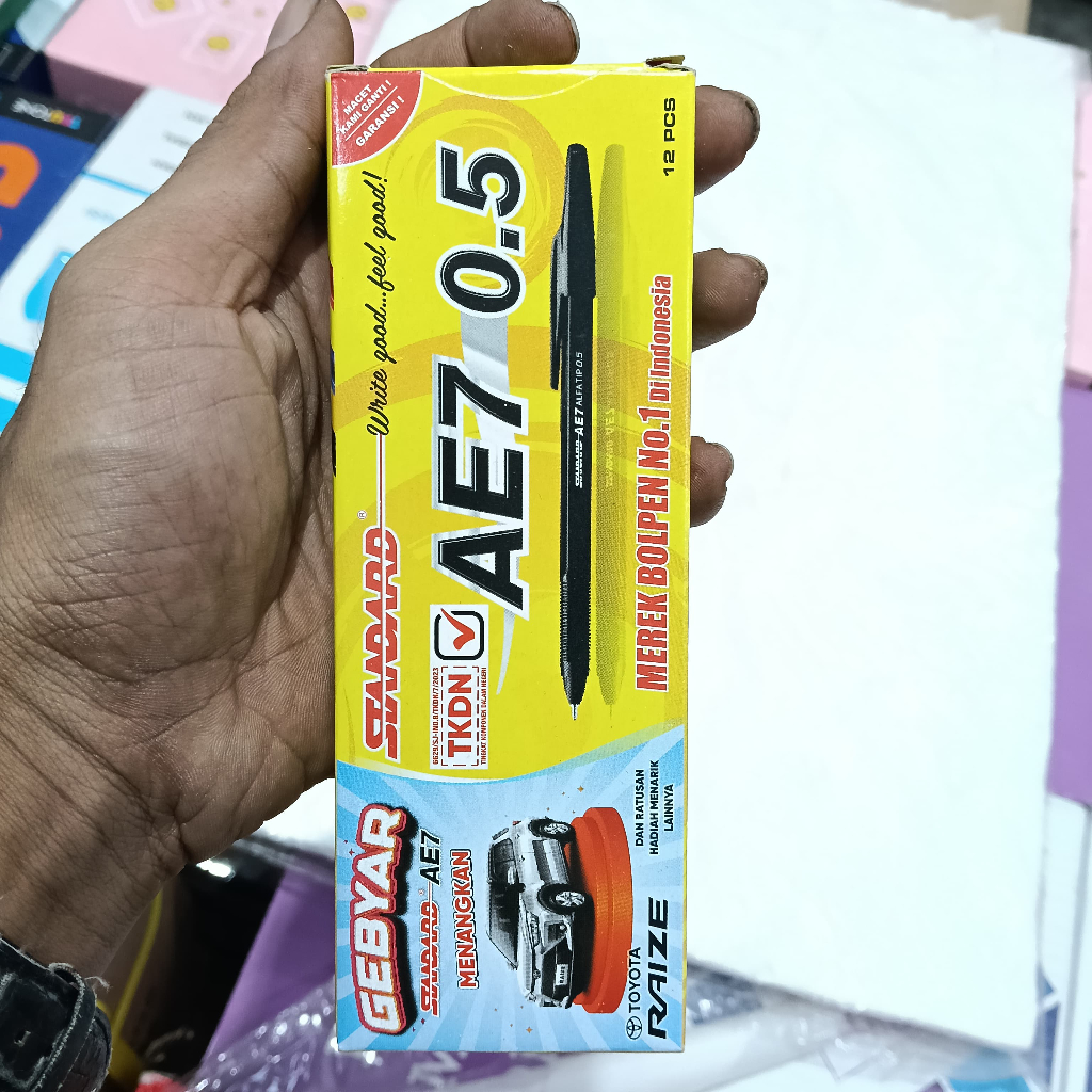 

PENA STANDARD AE7 HITAM 0,5 PULPEN ANTI MACET TERLARIS