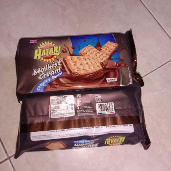 

Hatari Malkist Cream Chocolate 118gr, Hatari Malkist Krim Kacang 118gr