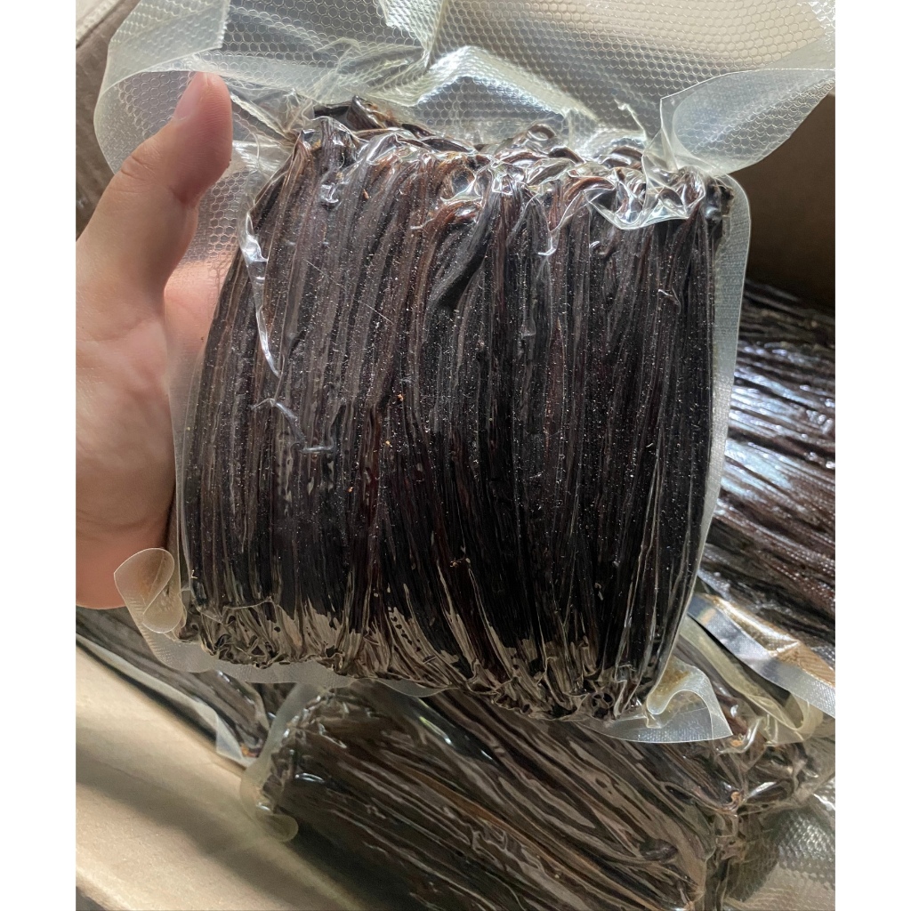 

Vanilla Beans/ Vanili |Gourmet Grade A per 1 kg– Pj 16-20cm |Vanilli planifolia Premium Moist