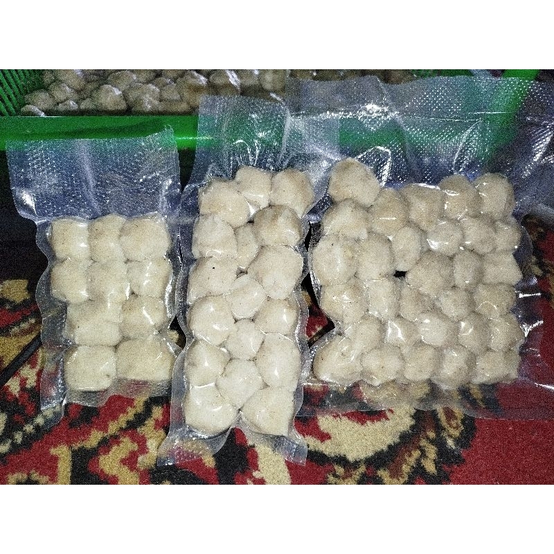 

frozen food bakso ayam