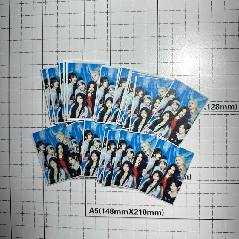 

Prangko Potrait IVE Group isi 35pcs