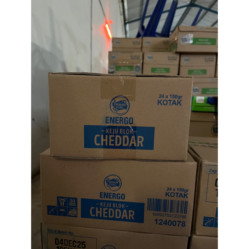 

Frisian Flag Keju Cheddar Blok 150g (1 Carton)
