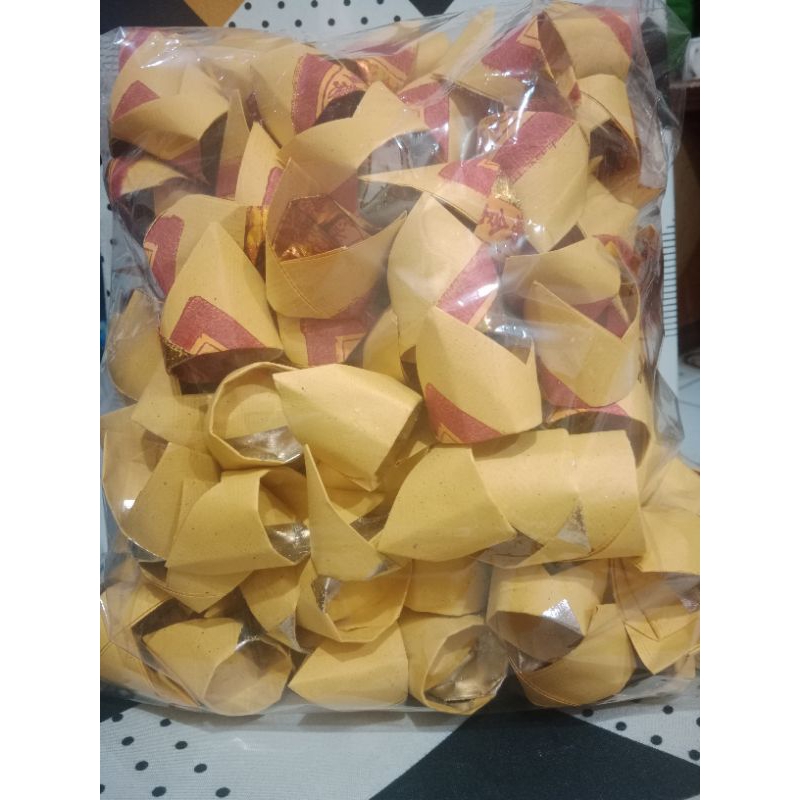 kim cua kertas sembayang sudah lipat