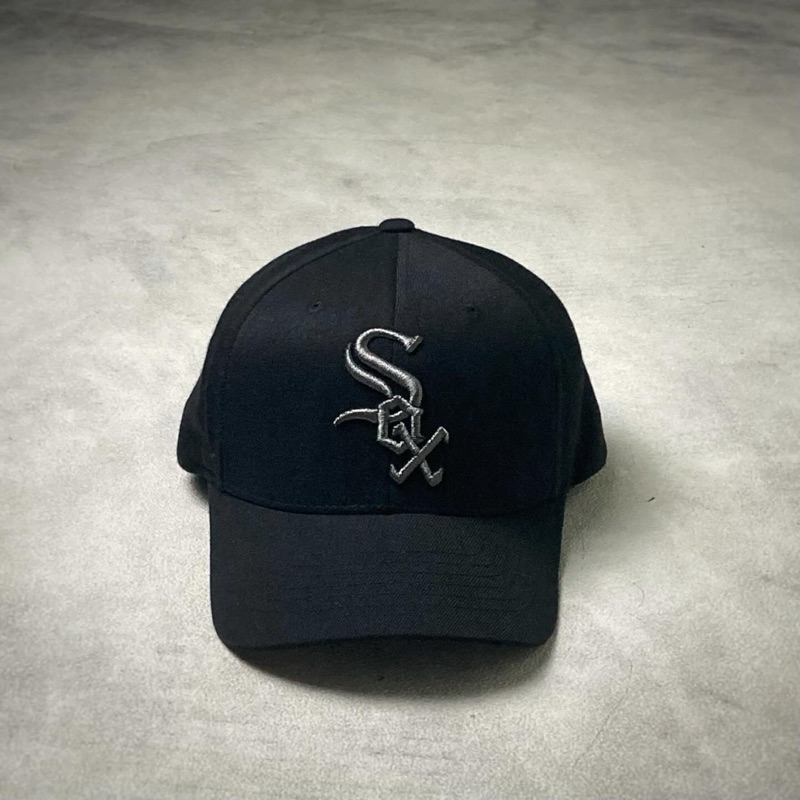 Official MLB Chicago White Sox Fitted Cap