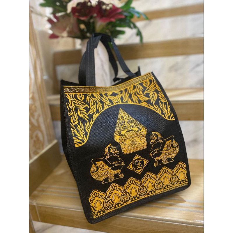 

tas hajatan dus nasi 22 harga perlusin isi 12pcs