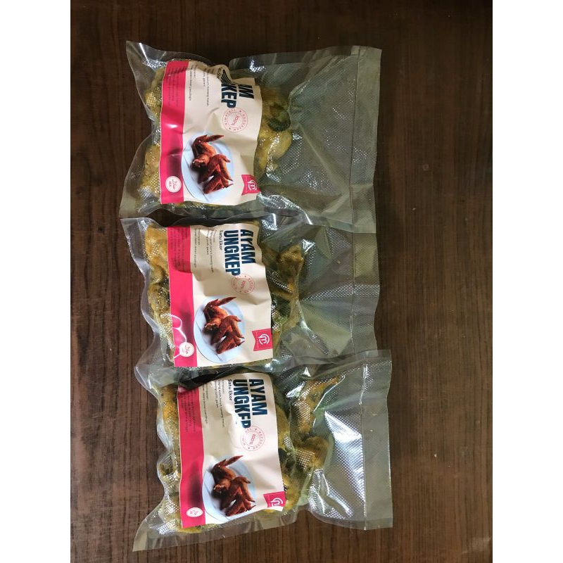 

Ayam ungkep bumbu kuning 300gr isi 5 potong