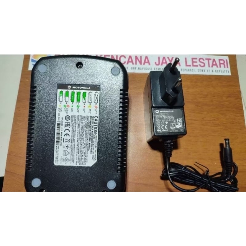 CHARGER HT MOTOROLA WPLN4226A XIR P8250 CAS Motorola ATS 2500i Xts 2500i Motorola Xir P8268 P8260 P9