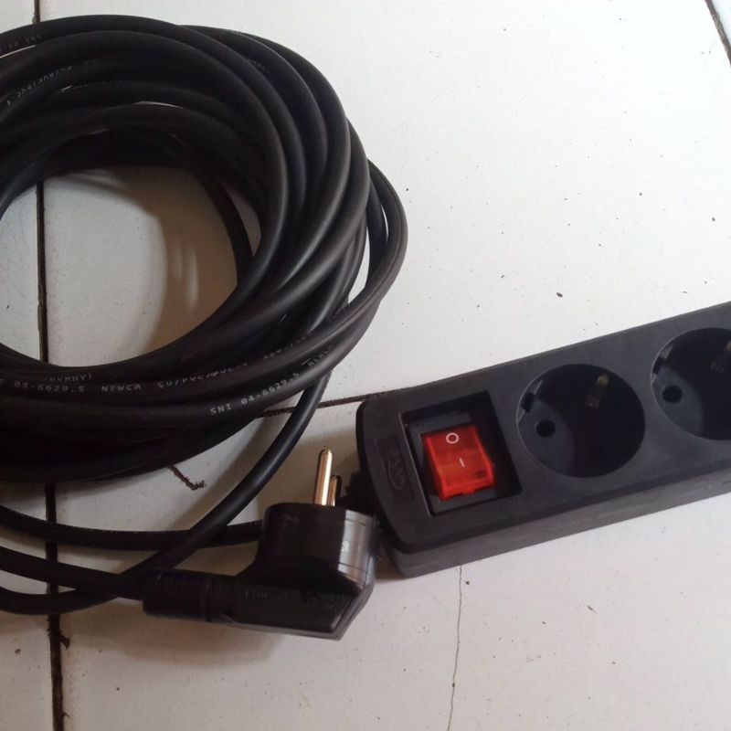 MYVO Colokan listrik Kabel tembaga Panjang 10 meter.