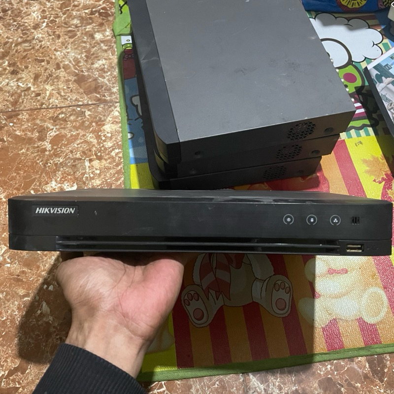 Hikvision dvr ds-7208hqhi-k1