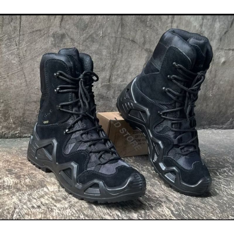 SEPATU LOWA HITAM TACTICAL