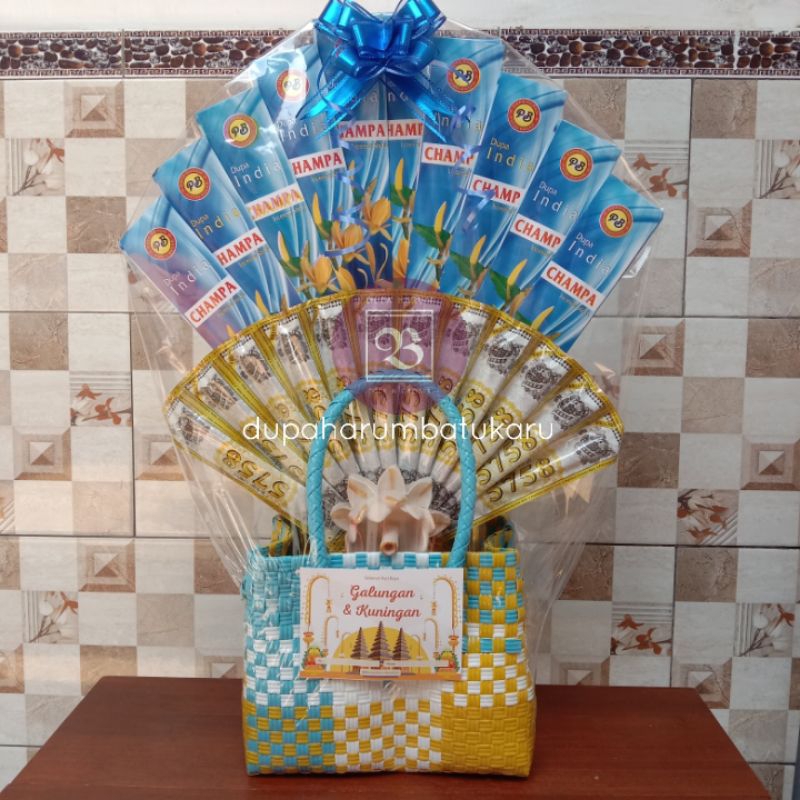 

PARCEL , HAMPERS , GIFT Parsel Nyepi , Hampers Nyepi , Parsel Galungan , Hampers Galungan , Parsel Dupa , Hampers Dupa Paket M