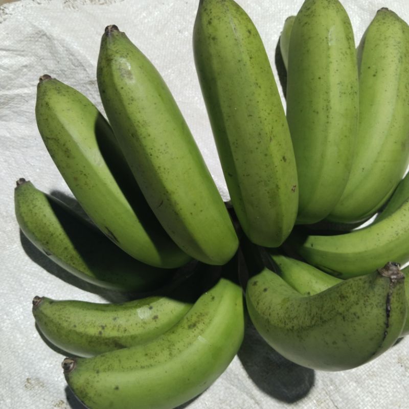 

PISANG ULI /JANTEN MENTAH/PER 1 KG