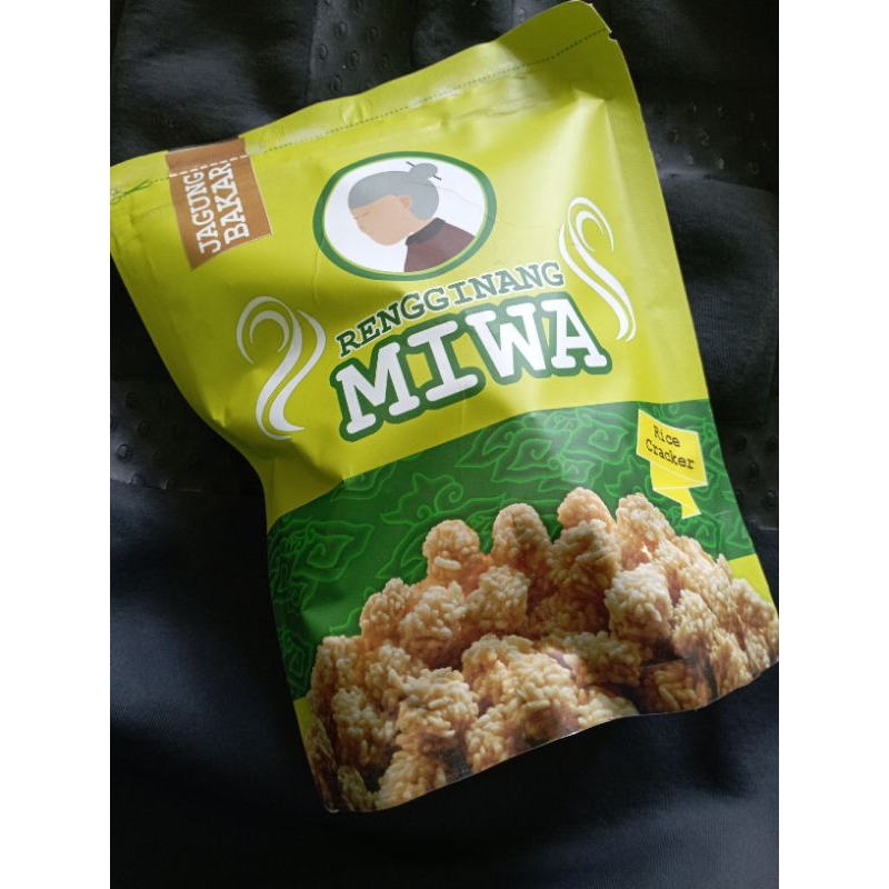 

RENGGINANG CEMILAN GURIH ENAK SEHAT JAGUNG BAKAR