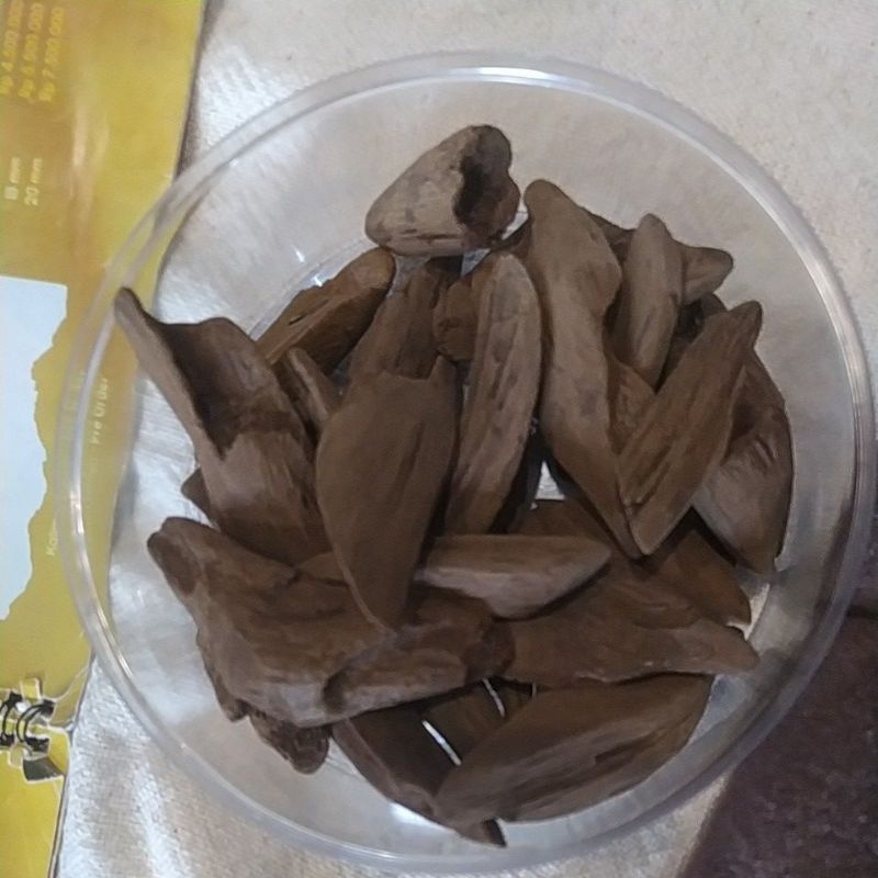 Bakaran kayu gaharu Sanai C