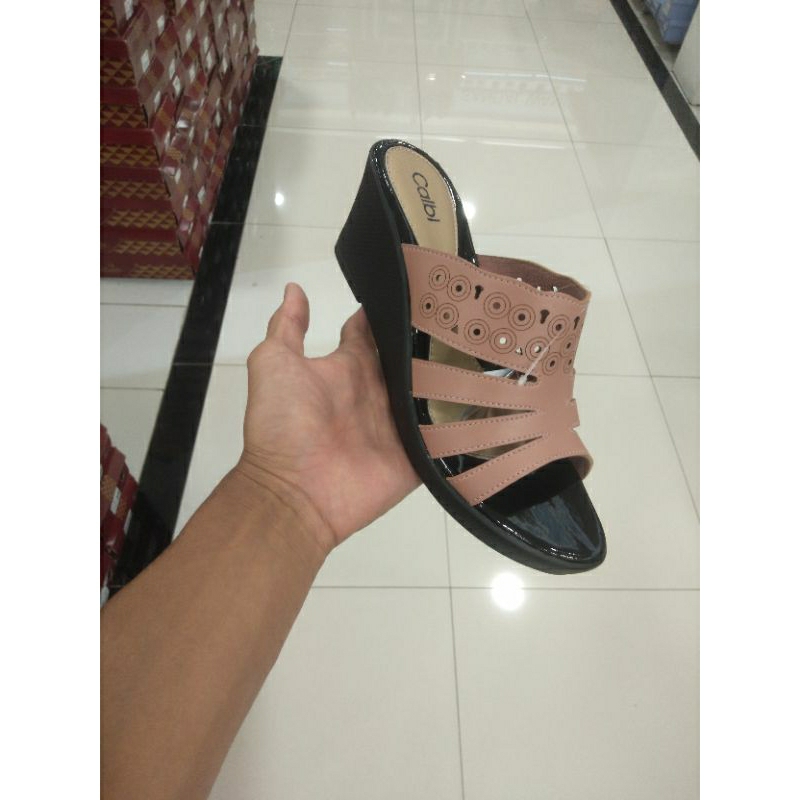 P SANDAL WEDGES TINGGI 5 CM CALBI SELOP