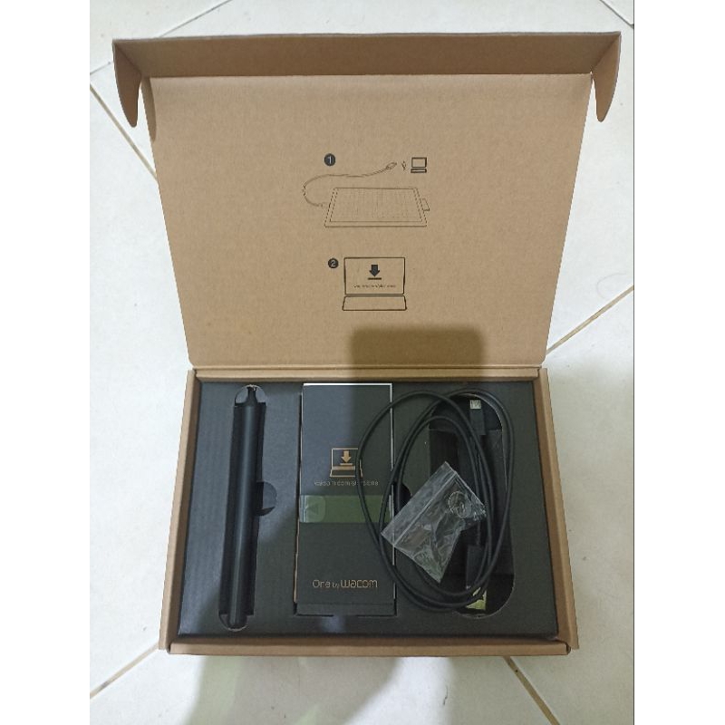 Pen tablet Wacom one small CTL 472 original bekas/second