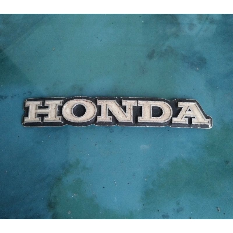 Emblem tangki honda CB 125 logo tangki honda CB 125 original