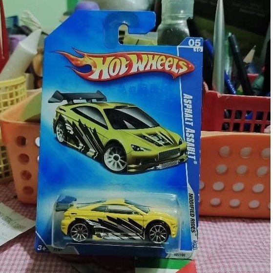 Hot Wheels Asphalt Assault diecast Modified Riders 09