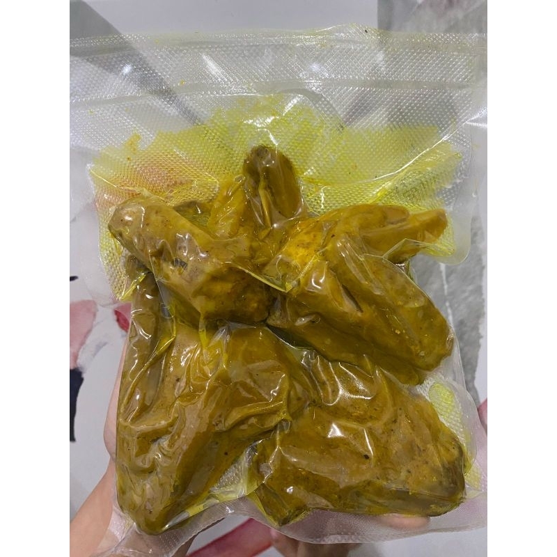 

AYAM KAMPUNG UNGKEP 1 ekor 4 potong paha dan dada Frozen