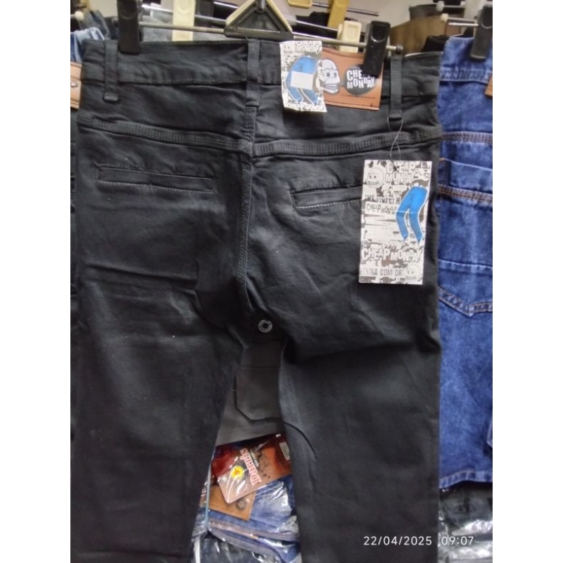 Grosir Celana SoftJeans Hitam Slim Fit Tapered Pria - Cheap Monday Black Skinny original