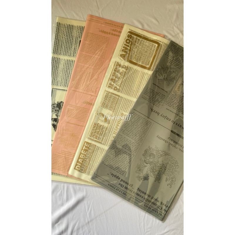 

[1 PACK / 20 LEMBAR] Cellophane Koran / Newspaper Cellophane / Kertas Koran / Kertas Buket Koran / Newspaper / / Kertas Buket / Cellophane
