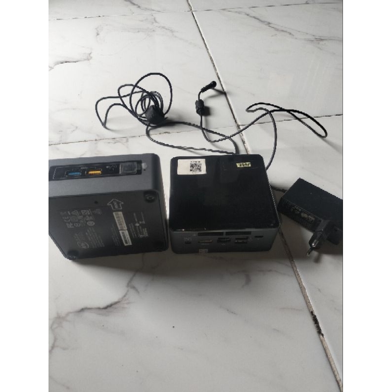 Mini PC NUC 7i5BNH Core i5 bekas lelang. kurang tahu apanya yg rusak. ketika saya on nyala. Tanpa RA