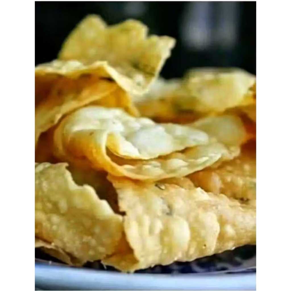 

500 GRAM KERIPIK PANGSIT ORI DAUN JERUK | KRIPIK KULIT PANGSIT BAWANG ORIGINAL DAUN JERIUK | STIK PANGSIT RASA ORI DAUN JERUK | KERUPUK PANGSIT BAWANG GURIH