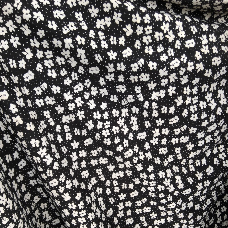 kain zara crepe motif - kain zara crepe motif bunga - kain zara crepe motif luxury - kain zara crepe
