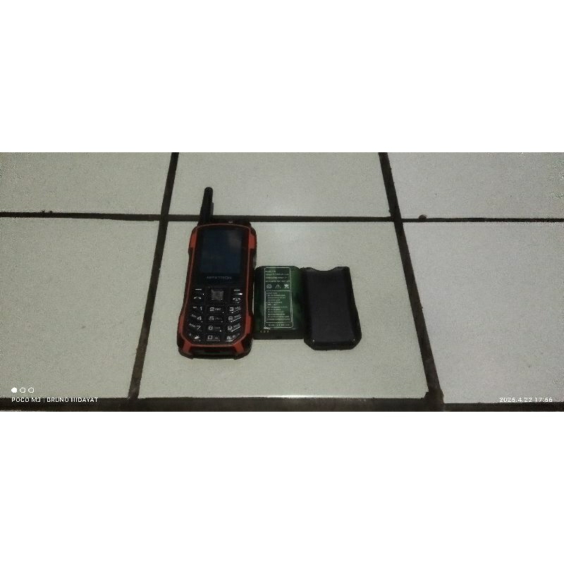 maxtron p12i bomba lcd kena baterai masih normal