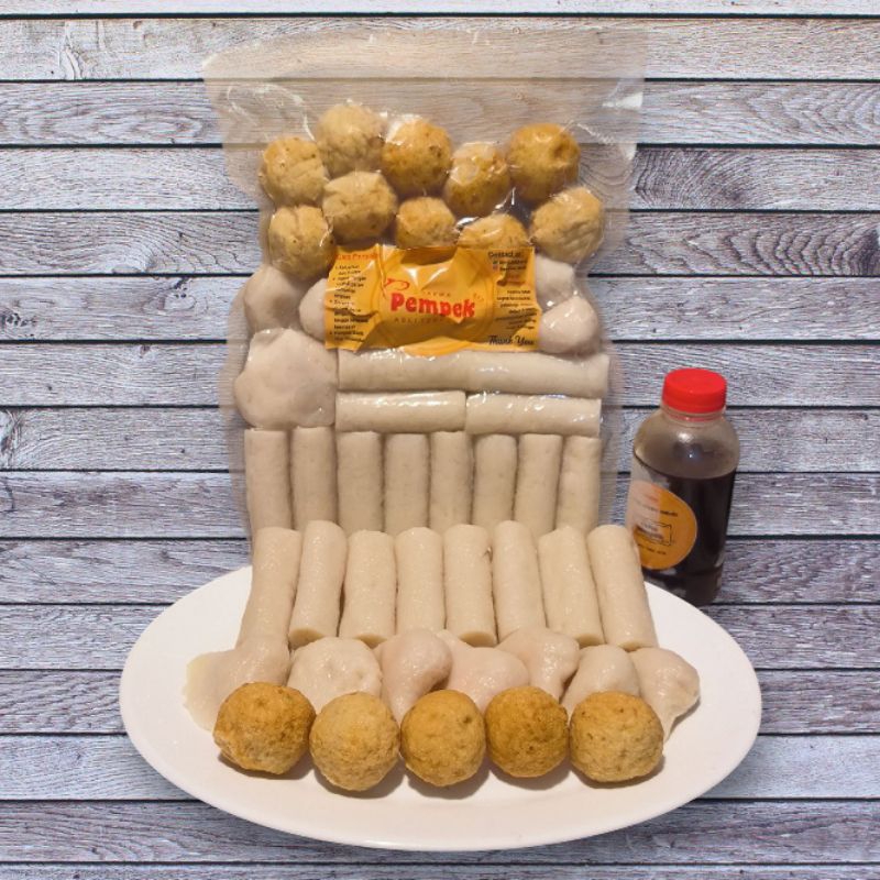

pempekGavWa - Ikan Tenggiri - Paket A besar isi 28 pcs + Cuko
