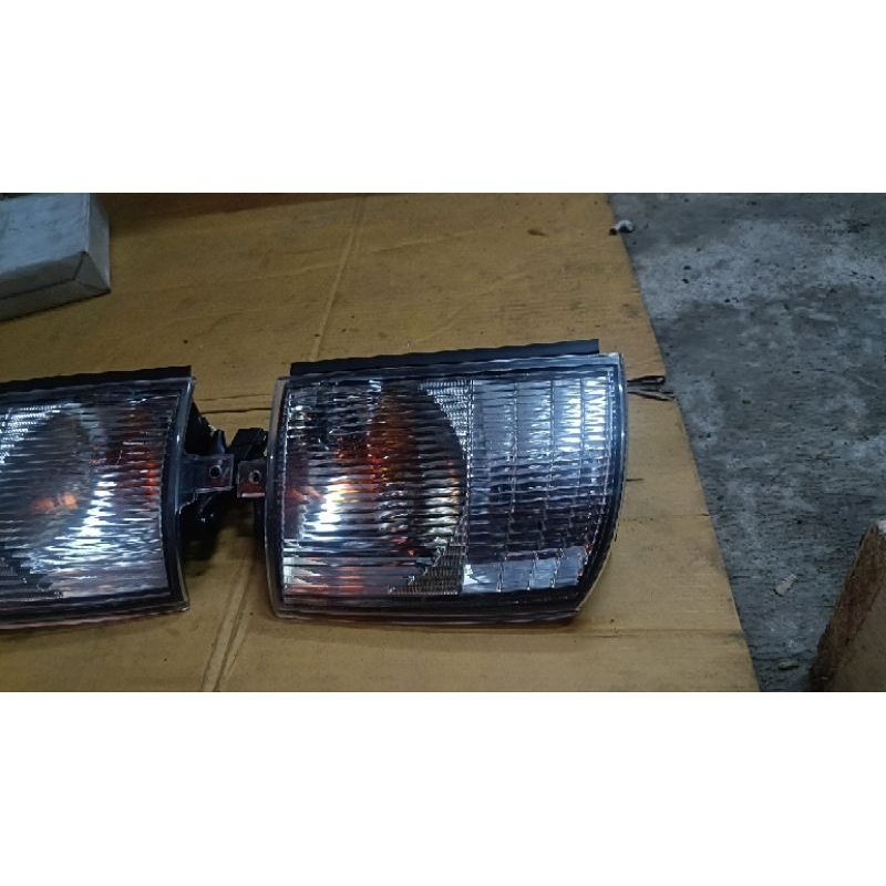 Lampu sen depan Canter CPU 8405R