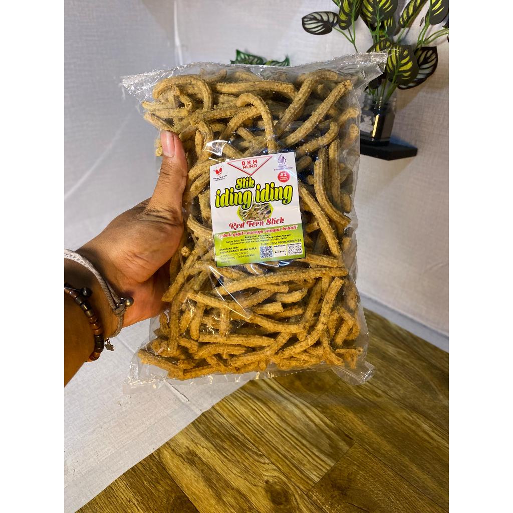 

CEMILAN ATAU SNACK,STIK PUCUK IDING-IDING KHAS BELITUNG GURIH DAN UNIK RASANYA