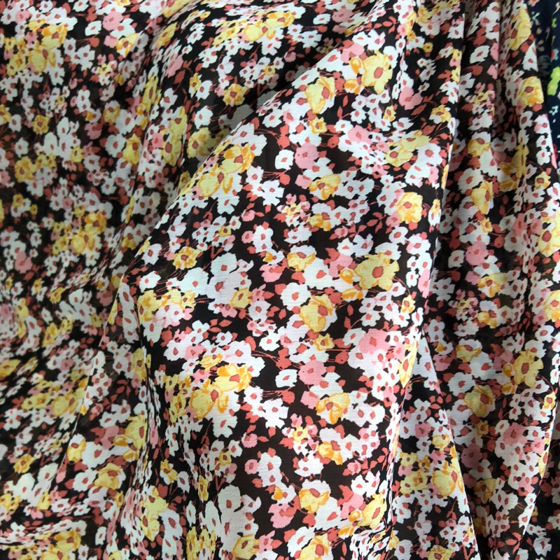 kain zara crepe motif - kain zara crepe motif bunga - kain zara crepe motif luxury - kain zara crepe