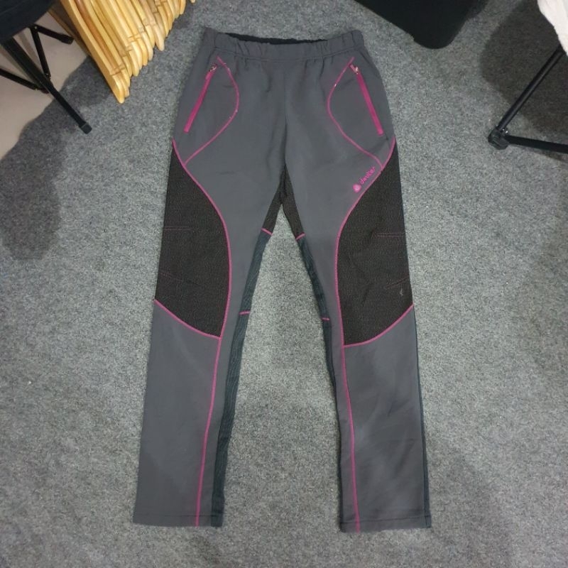 Celana outdoor deuter size 29-31 indo