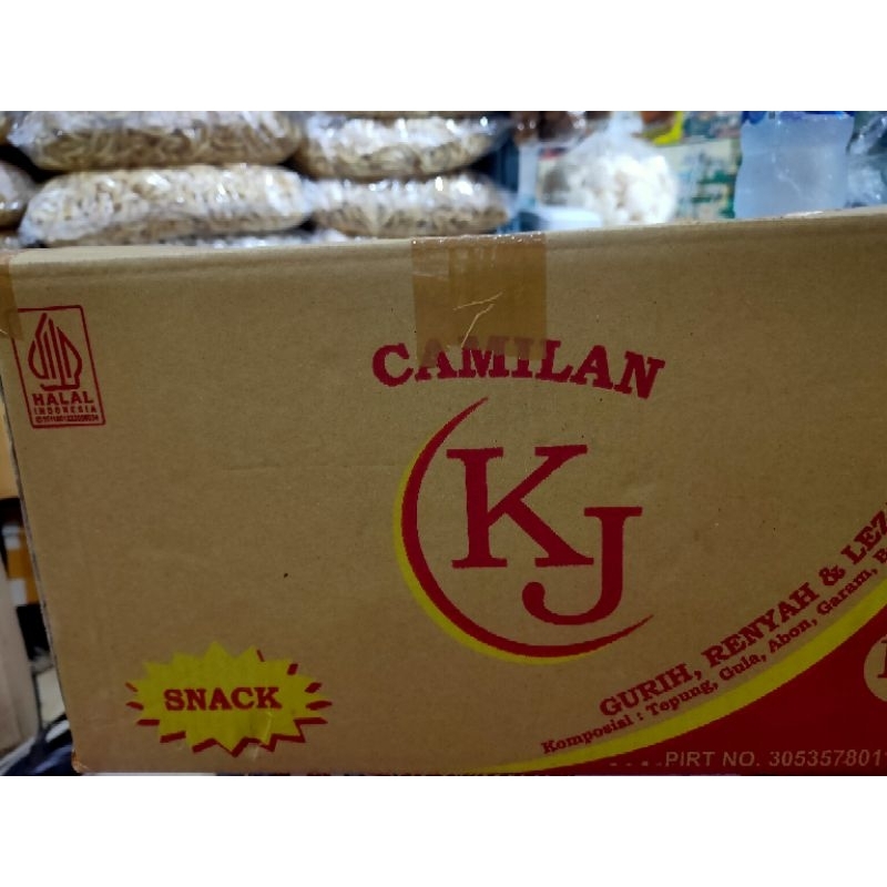 

Camilan keripik cumi KJ isi abon 1dus