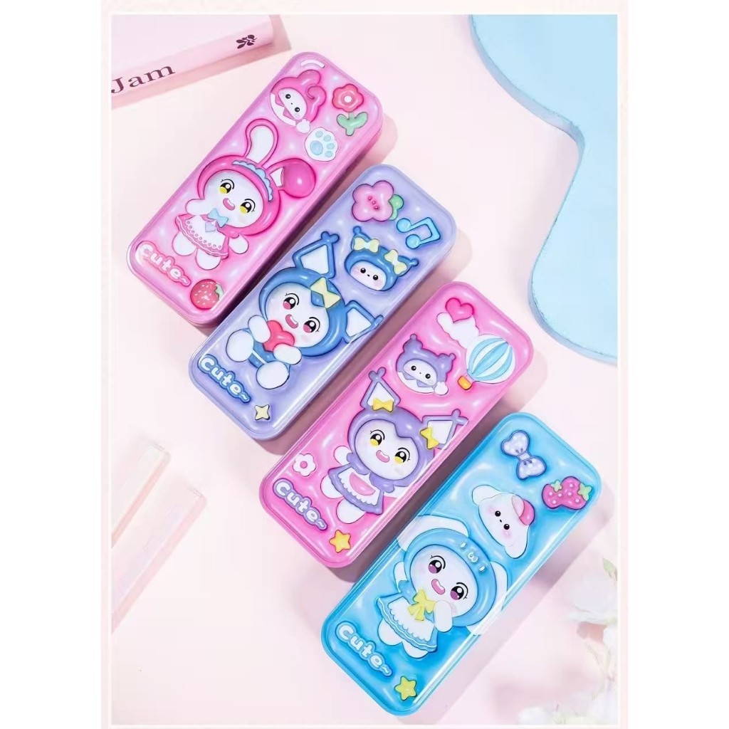 

Kotak Pensil KALENG FANCY SAN RIO - 8x20 - FANCY- B816