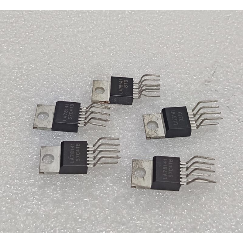 IC LA78141 Vertikal TV