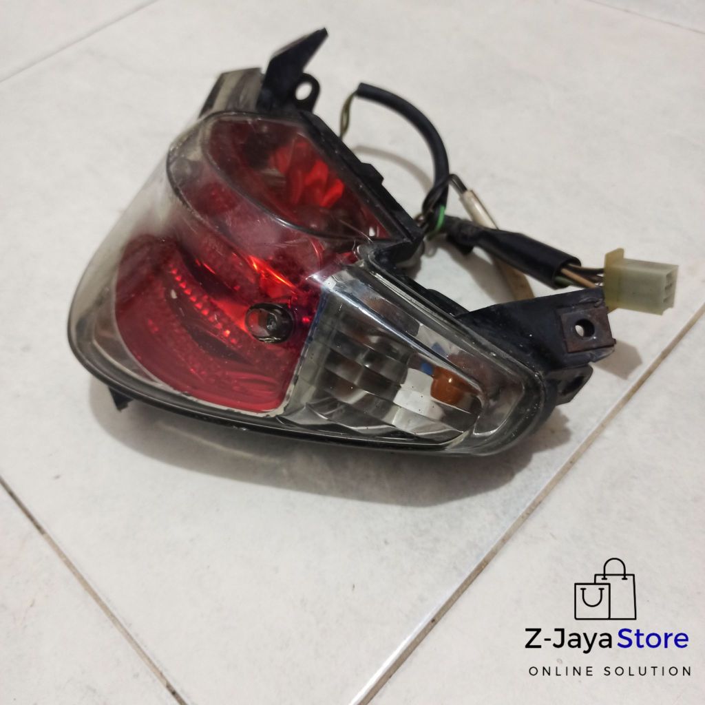 Lampu Stoplamp Belakang Suzuki Spin Original Copotan Stoplamp Spin Stoplamp Suzuki Spin