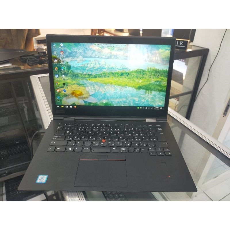 Lenovo x1 yoga 3rd core i7 Gen 8 ram 16gb