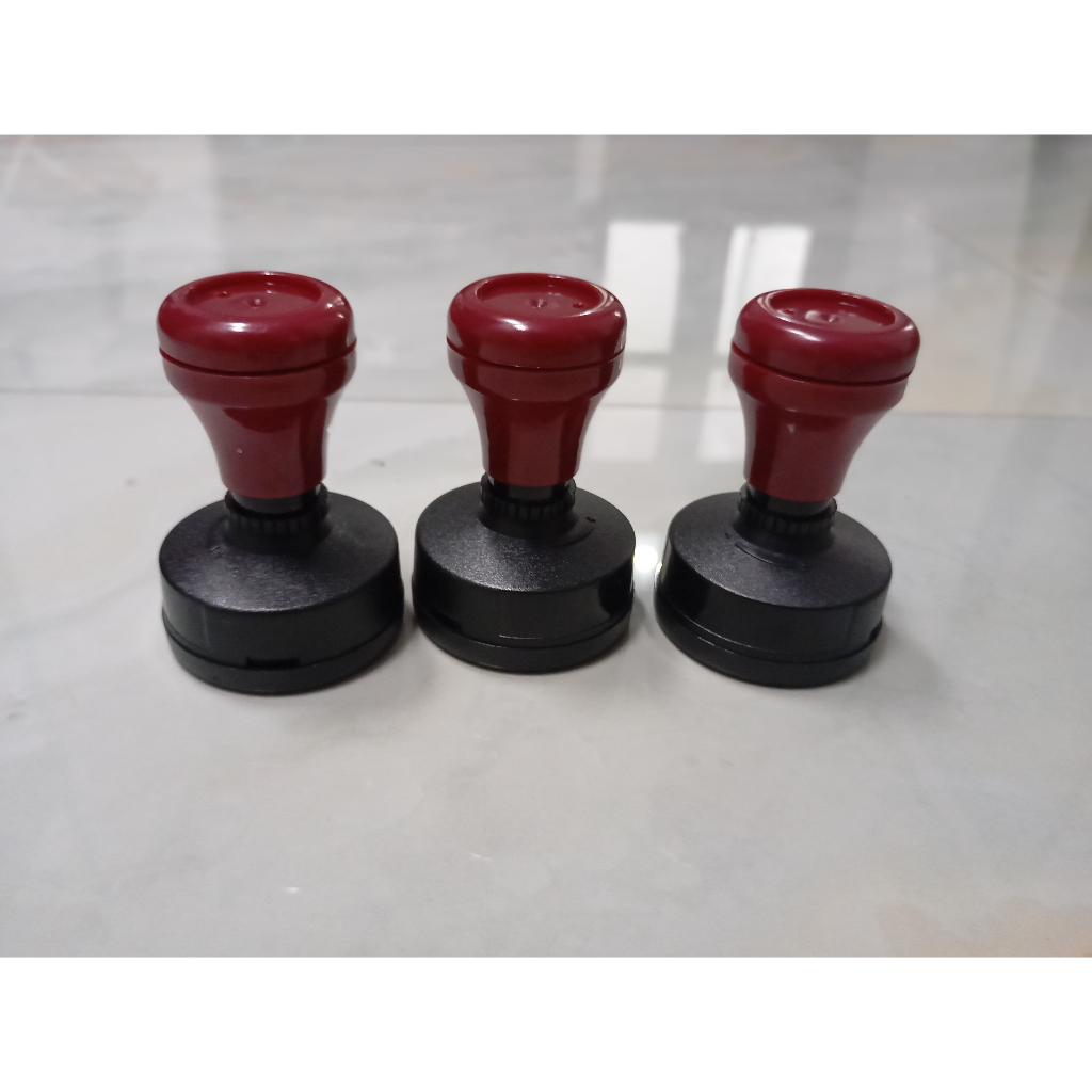 

stampel bulat ( cap kedinasan , sekolah, maupun perusahaan