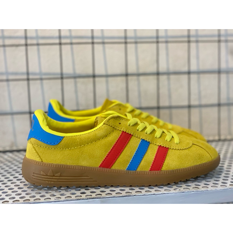 SEPATU AD1D4S BERMUDA X END YELLOW