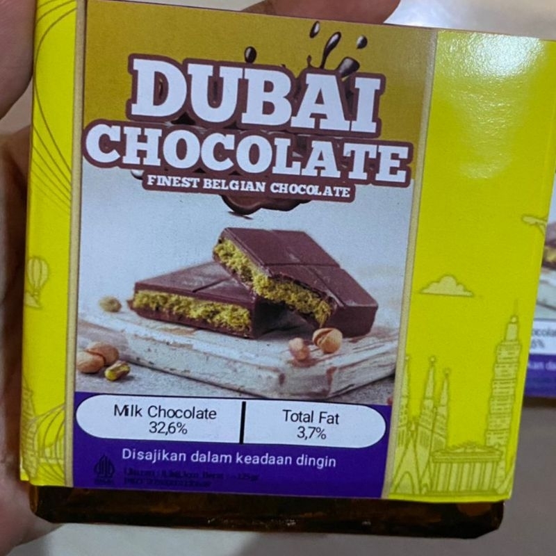 

COKLAT DUBAI MILKY PISTACHIO UKURAN KECIL 130gramm