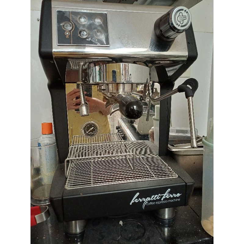FERRATTI FERRO mesin kopi expersso 3200D