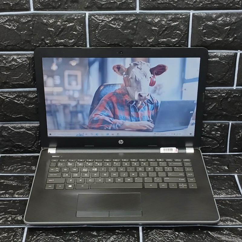 Laptop HP 14-bw017AU AMD A9-9420 8/128GB Radeon R5 Graphics